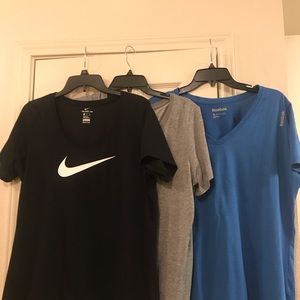 Bundle of 3 shirts